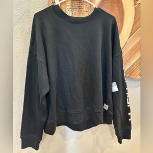NEW Woman’s Large Carhartt Black Crewneck Sweater.